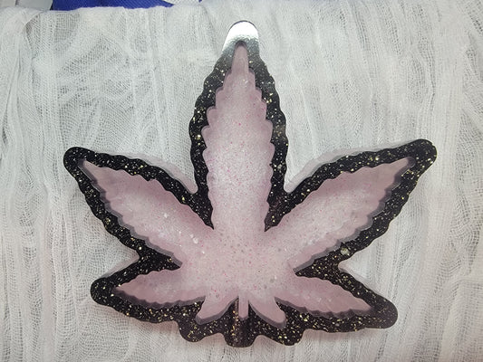 Black & pink leaf ash tray