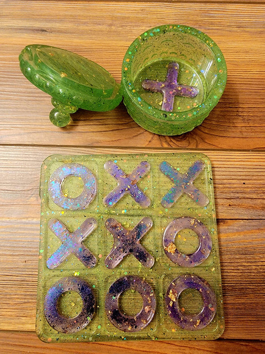 Majestic Tic Tac Toe game with Jar